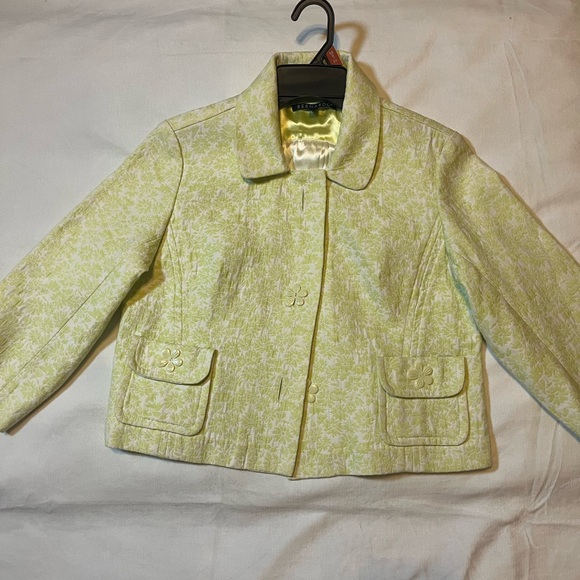 Bernardo Jackets & Blazers - Bernardo Petite Sophisticate | Green Floral Cropped Jacket 14P